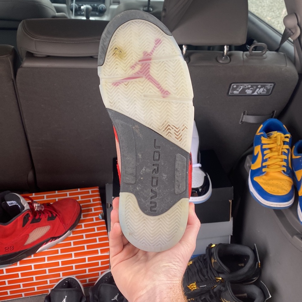 Jordan 5 Raging Bull - Picture 2 of 7